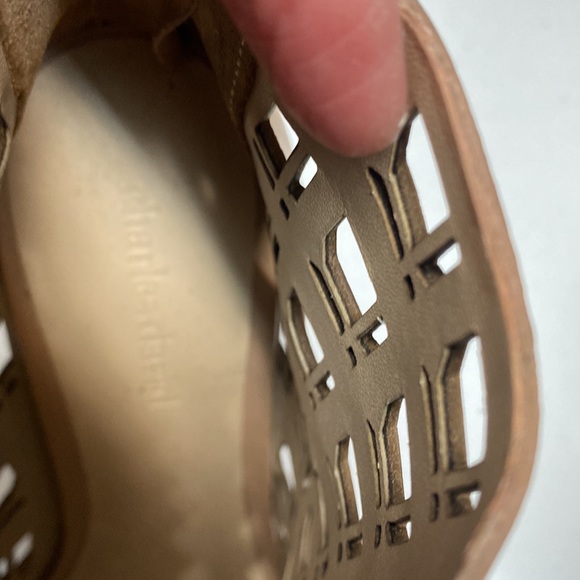 Charles David strappy bootie heel - Picture 7 of 7